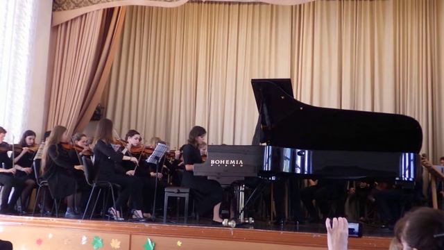 Концерт для фортепиано с оркестром 1 ч.Р.Шуман смотреть онлайн