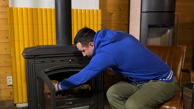 Чугунная печь. Как она работает: показываем на примере Plamen Tena... смотреть онлайн