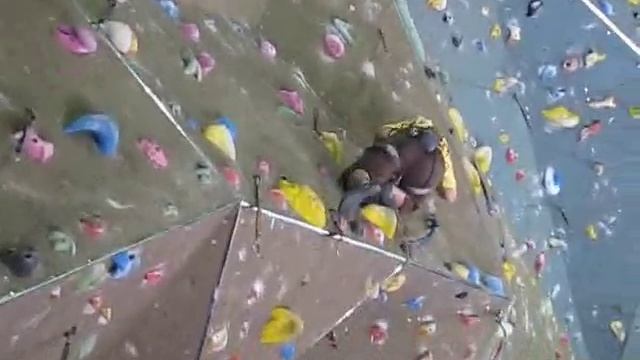 Indoor rock climbing - 6b смотреть онлайн