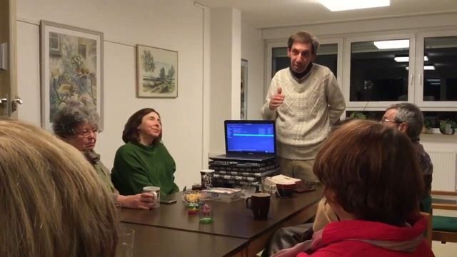 Сергей Соловьев в литквартире/4 - окончание, крошечный (несколько секунд) кусочек смотреть онлайн