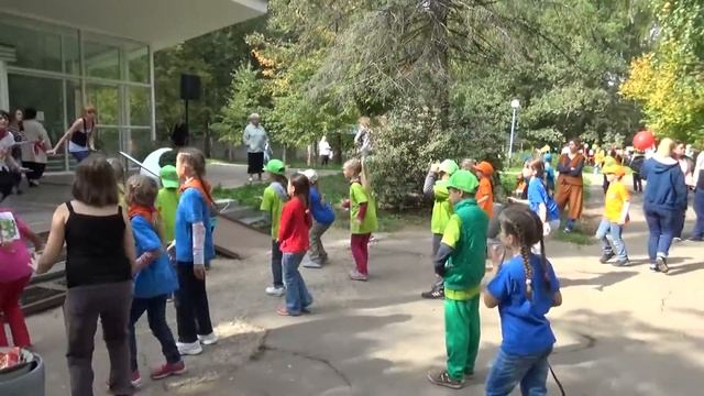 Школа 1354, пикник 2014, танцевальный сет, "Chamma Chamma" смотреть онлайн