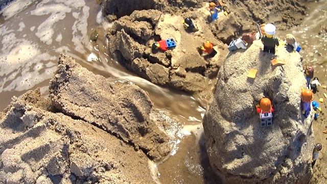 LEGO DAM BREACH - DINOSAUR ATTACK смотреть онлайн