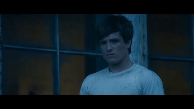 The Hunger Games: Katniss and Peeta Bread Flashback [HD] смотреть онлайн