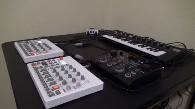 Yamaha Reface CP - Elektron Model:Samples X2 смотреть онлайн