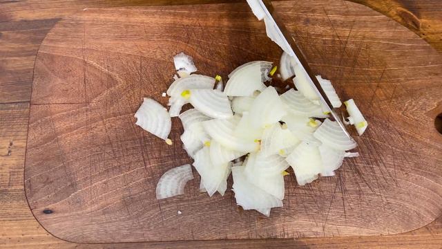 Uzbek Pilaf Recipe - Tender Plov with Lamb in a Cauldron | Faraway Village Family смотреть онлайн