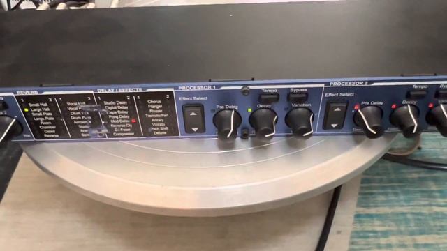 Mixer mackie 1402vlz bãi Mỹ ghép lexicon mx200 2 efects độc lập смотреть онлайн