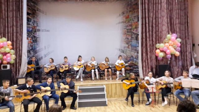 Детский ансамбль играет Румбу.Автор Светлана Ветушко смотреть онлайн
