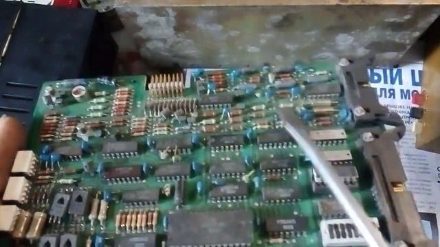 БЛОКИ ПИТАНИЯ. КАКИЕ РАДИОДЕТАЛИ ОНИ СОДЕРЖАТ? смотреть онлайн