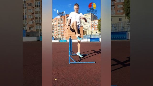 Упражнения с одиночным барьером смотреть онлайн