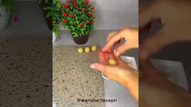 Лёгкий и вкусный ужин. Куриный суп с сырыми шариками очень вкусно и быстро