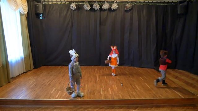 Children's Drama School Storytellers  Как зайчик друзей искал