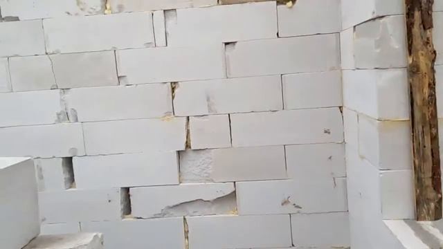 Кладка газобетона на пену монтажную. Россия 2017 год!
