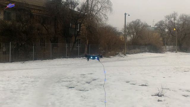 Повесил гирлянду на квадрокоптер смотреть онлайн
