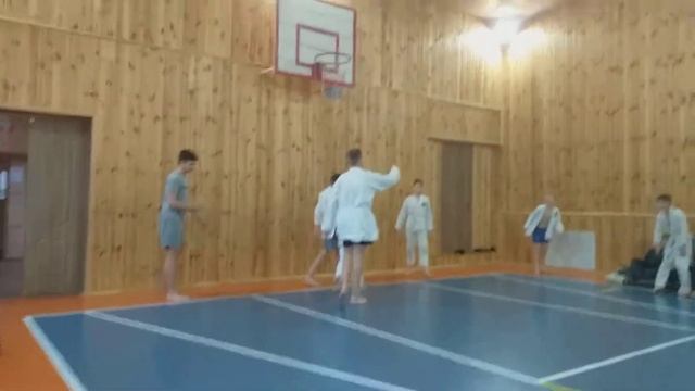 Челночный бег смотреть онлайн