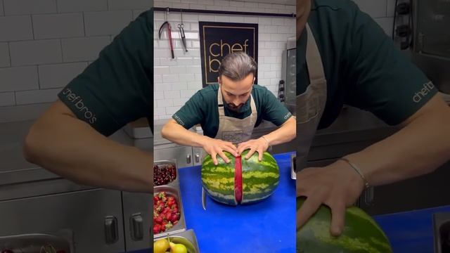 Как правильно порезать арбуз смотреть онлайн