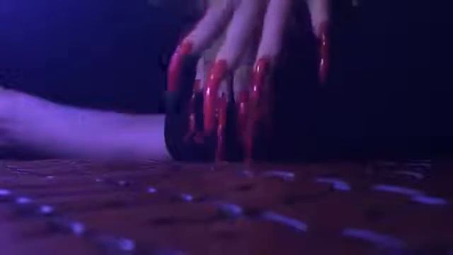 Mood Zhang and her first video with very long red nails ( КРАСНЫЕ ДЛИННЫЕ НОГТИ ) смотреть онлайн