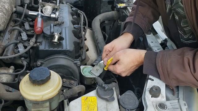 How to: Replace Thermostat 2001 Hyundai Accent смотреть онлайн