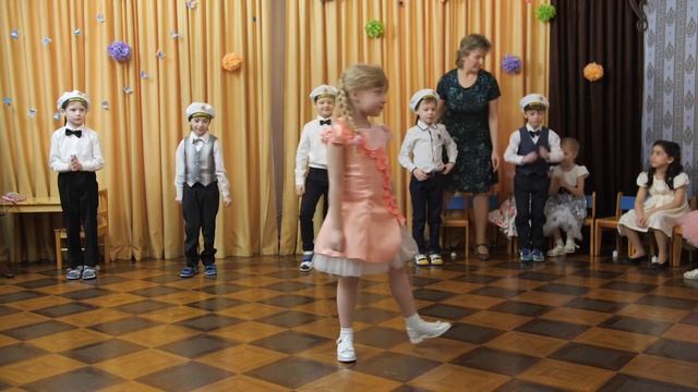 8 марта Пружинки смотреть онлайн