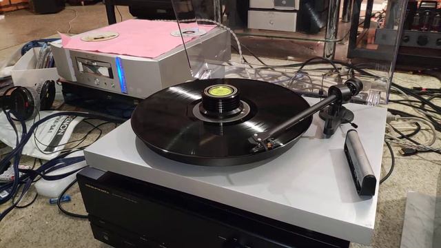 Pro-Ject Debut III Phono смотреть онлайн