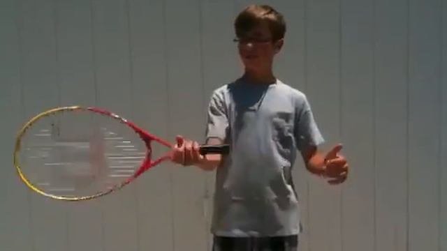 How to Spin a Tennis Racket Around Your Wrist смотреть онлайн