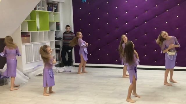 Шоу Золушки - студия танца Baharat kids в Новосибирске смотреть онлайн