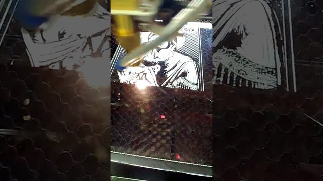 Лазерная гравировка стекла ( Икона) смотреть онлайн