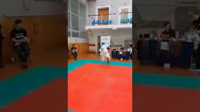 КРАСАВА БОЕЦ КЛУБА ММА МАКСИМУС Бутычин Влад