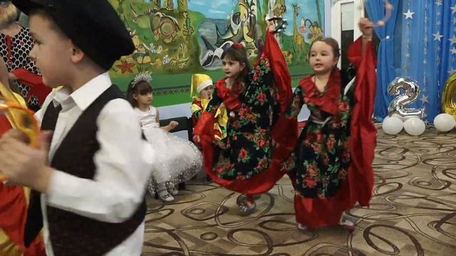 Тарутино."Тополёк".Цыганочка-2020 смотреть онлайн