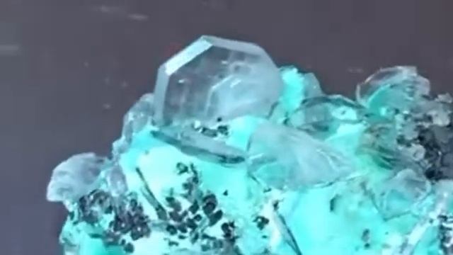 МИНЕРАЛ БАРИТ BARYTE