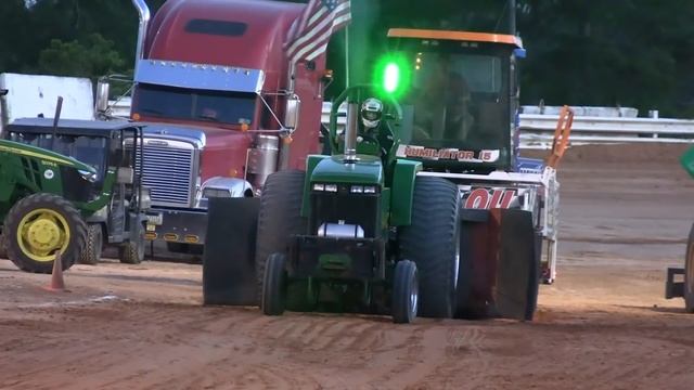 Dothan Truck and Tractor Pull смотреть онлайн
