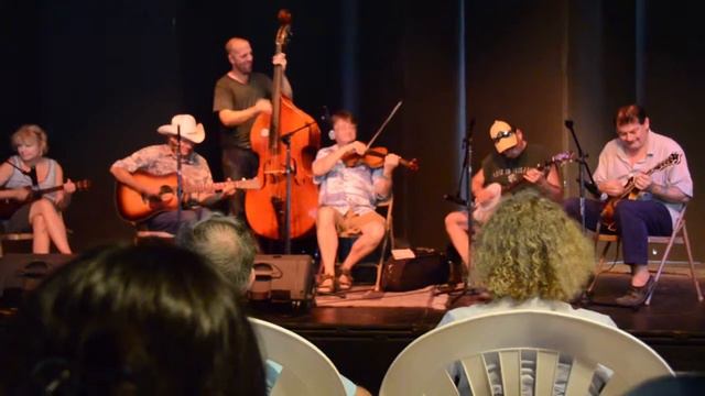 2011 Clifftop Masters Concert - Medley Of D Tunes