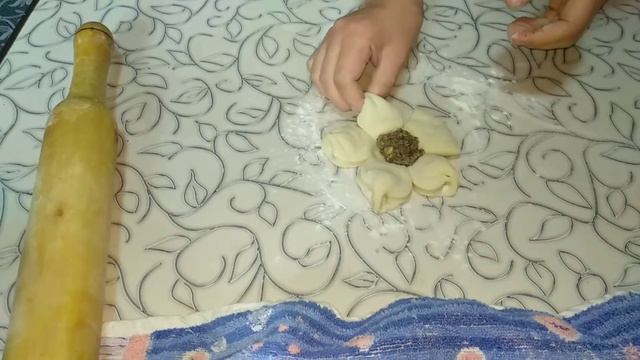 Булочки РОМАШКИ С орехами/ramashka korinishdagi yonğoqlik BOLICHKALAR смотреть онлайн