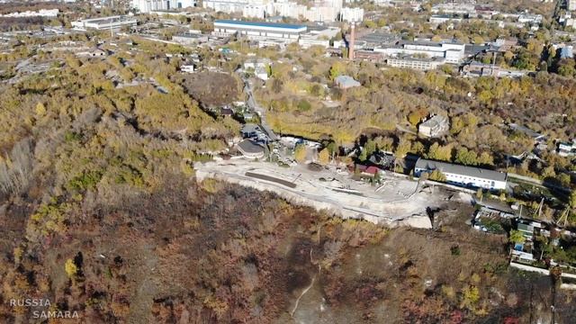 Продолжается реконструкция вертолётной площадки в посёлке Управленческом / город Самара / Russia смотреть онлайн