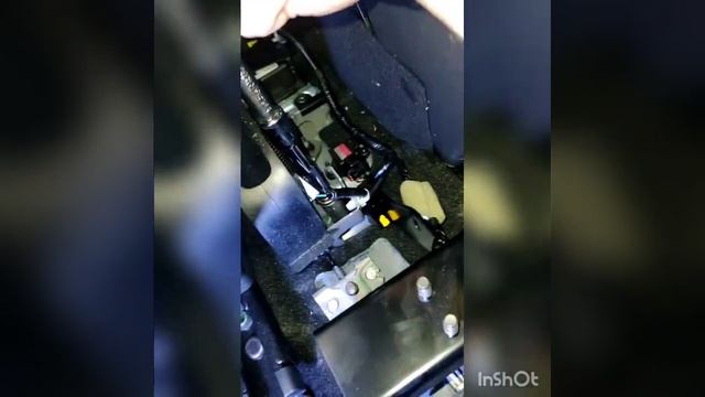 Installing armrest Nissan Kicks 2022/2023 смотреть онлайн