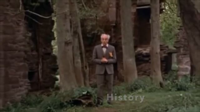 Some University Majors As Told by Monty Python and the Holy Grail смотреть онлайн