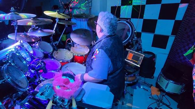 "Fly Like An Eagle" - Uriah Heep (Drum Cover by Aspie Drummer) #uriahheep смотреть онлайн
