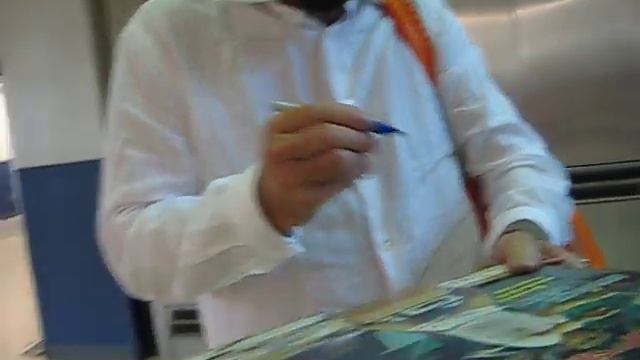 Bjorn Borg signs autographs for The SI KING 9-27-21 смотреть онлайн