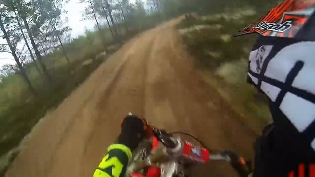 Honda Crf 250R // Yamaha Yz250F enskaa смотреть онлайн