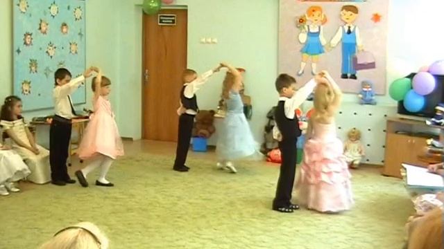 Танец "Выпускной вальс" смотреть онлайн