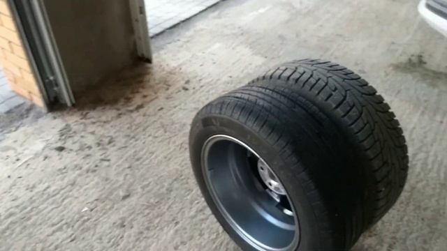 Фольц поло,подарок от дилера,зимняя резина оказалась больше,ничего страшного в этом нет.))) смотреть онлайн