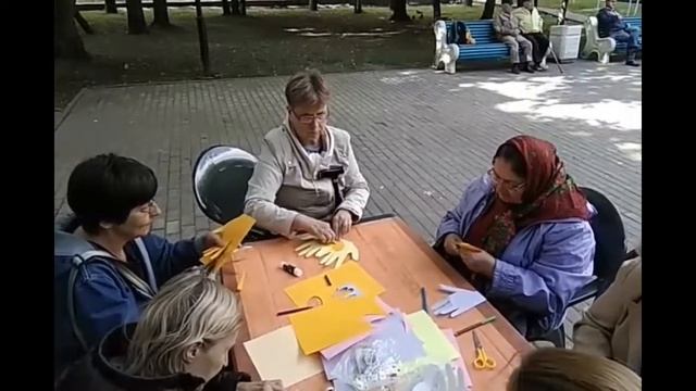 Круговая топ-нога: жители Нагатинского Затона разогнали тучи танцем смотреть онлайн