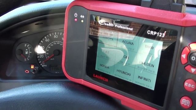 Toyota Camshaft Position Sensor Fault P0340 Engine Warning Light Removal CRP123 смотреть онлайн