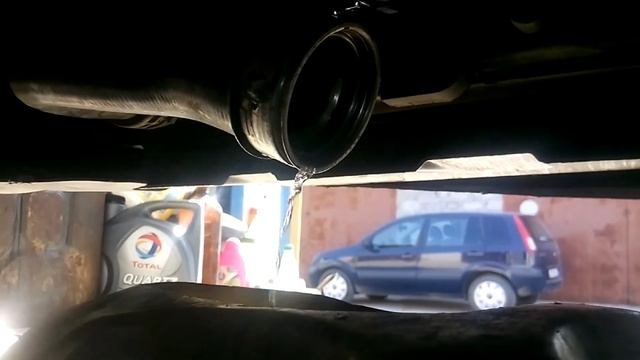 КАК ПРОСТО И ЛЕГКО ПРОМЫТЬ РАДИАТОР ИНТЕРКУЛЕР АВТО НЕ СНИМАЯ С МАШИНЫ.ЧЕМ ПРОМЫТЬ. смотреть онлайн