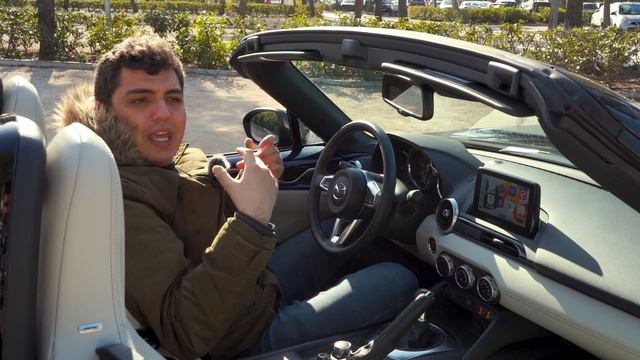 Prueba Mazda MX-5 2022 Roadster Blue & Red Edition / Prueba en español / sensacionesalvolante.es смотреть онлайн