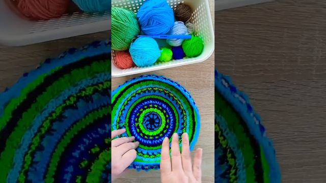 Сумка-мешок из остатков пряжи. #вяжукрючком #идеи #изостатковпряжи #сумкамешок #сумкачерезплечо