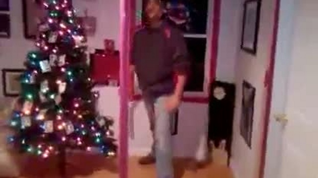 Попытка закосить под стриптизера / www.kengarags.ru смотреть онлайн