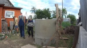 как копать колодец в болоте