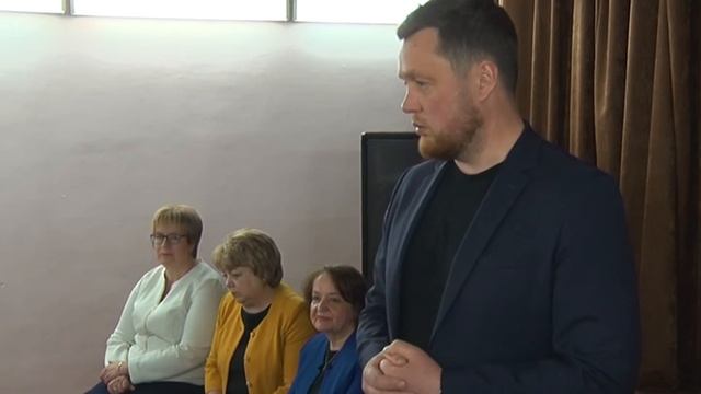 Глава Ржева Роман Крылов встретился с выпускниками девятых классов МОУ СОШ 5 смотреть онлайн