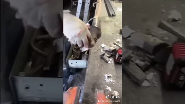 Вырезаем катализатор на Toyota vitz смотреть онлайн