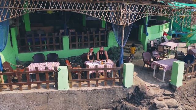 Гоа Индия. Гора Арамболь. Скалы. Северное Гоа. Сезон. Goa. Mount Arambol. Rocks. North Goa. Season смотреть онлайн